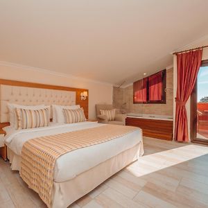 Double Room Spa Bath